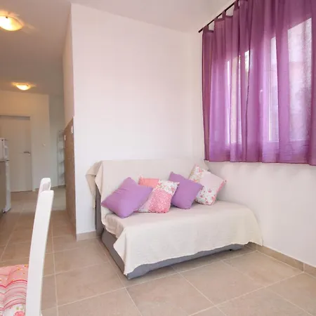 Appartement By The Sea Rastici, Ciovo - 9208