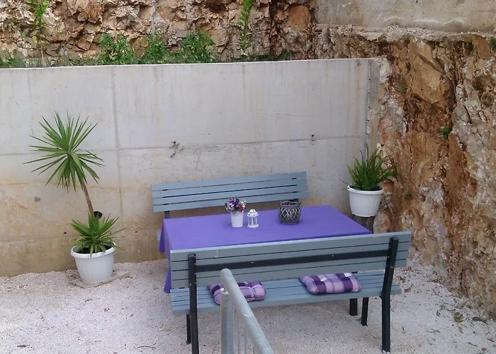 Apartments By The Sea Rastici, Ciovo - 9208