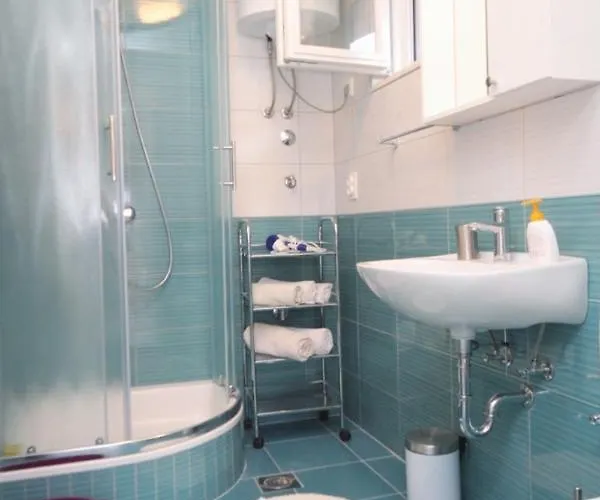 Apartments By The Sea Rastici, Ciovo - 9208 *