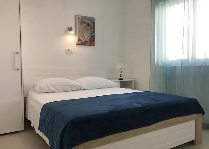 Apartman Apartments By The Sea Rastici, Ciovo - 9208 *