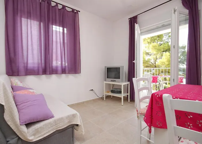 Apartments By The Sea Rastici, Ciovo - 9208 * Trogir