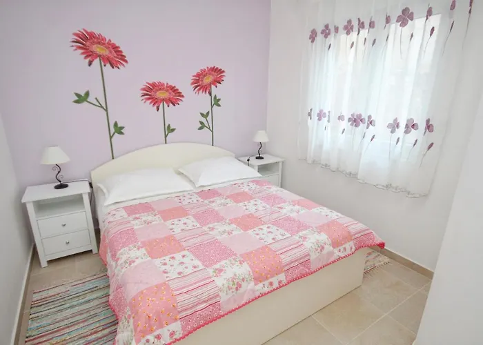 Apartments By The Sea Rastici, Ciovo - 9208 Trogir