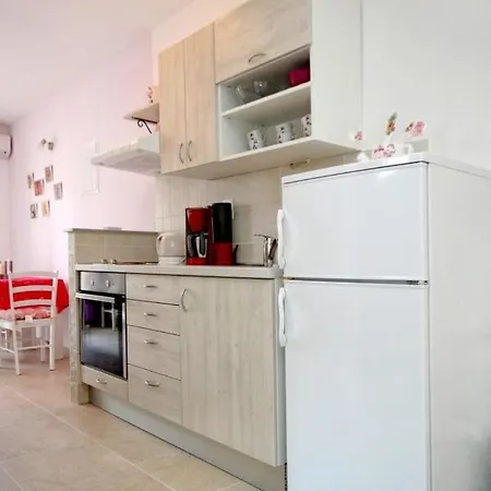 Apartments By The Sea Rastici, Ciovo - 9208 *